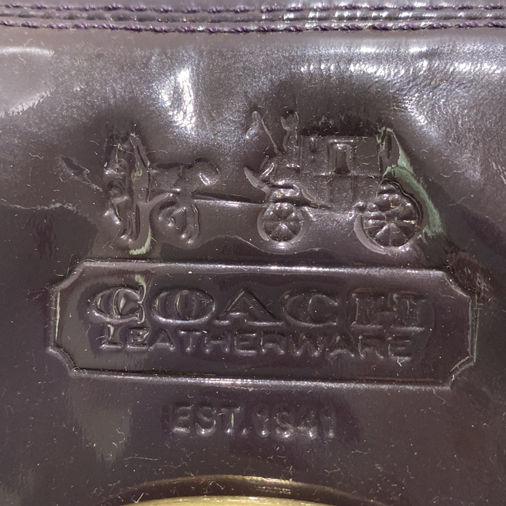 COACH (# Z17205) Purple Patent Leather Shoulder Bag - Picture 3 of 15